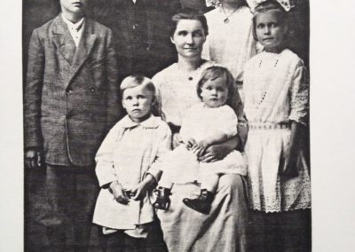 Grandma and Grandpa Palmer with their 5 children